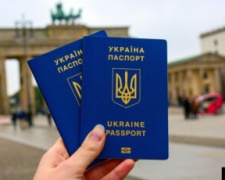 Присутність українців в ЄС - як біженці з України впливають на економіку Європи