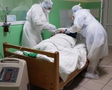 В Украине и Донецкой области – значительный рост суточного числа заболевших COVID-19