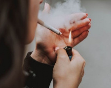 В Мариуполе наказали более 160 курильщиков. Где нельзя курить?