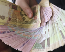 Середньомісячна зарплата в Україні зросте на 20% - прогноз на 2024 рік