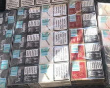 Вблизи Мариуполя изъяли сигареты с акцизами несуществующей «республики» (ФОТО)