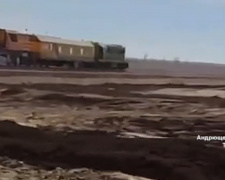 Росіяни будують залізницю з Маріуполя за двома напрямками: одна з гілок готова на 90%
