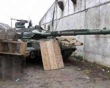 ЗСУ підбили новітній танк росіян ударним дроном