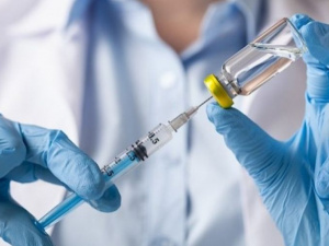 В Минздраве Украины назвали три способа записаться на вакцинацию против COVID-19