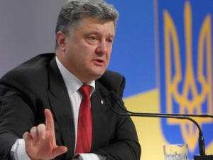 Президент будет освобождать Донбасс мирным путем