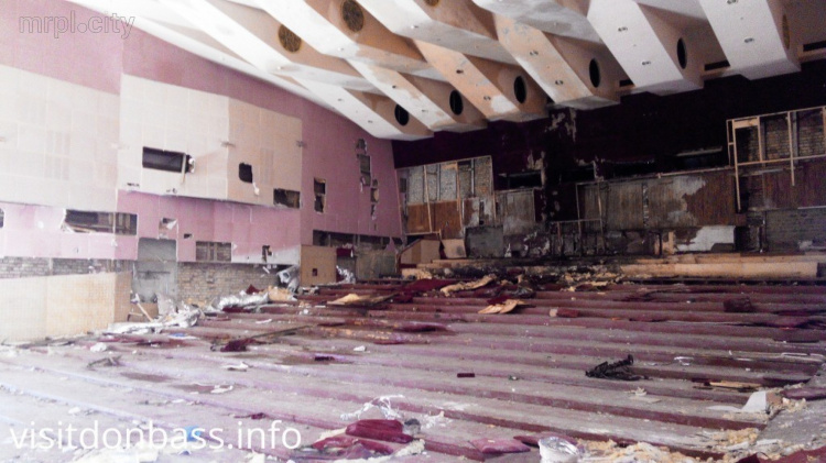 В Мариуполе разрушенный кинотеатр «Союз» переоборудуют в ЦНАП (ФОТО)