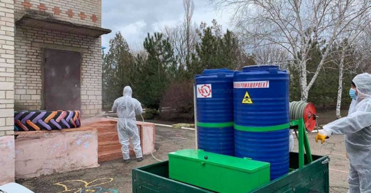 «Коронавирусная» вспышка: в селе под Мариуполем закрыли ясли-сад и провели дезинфекцию