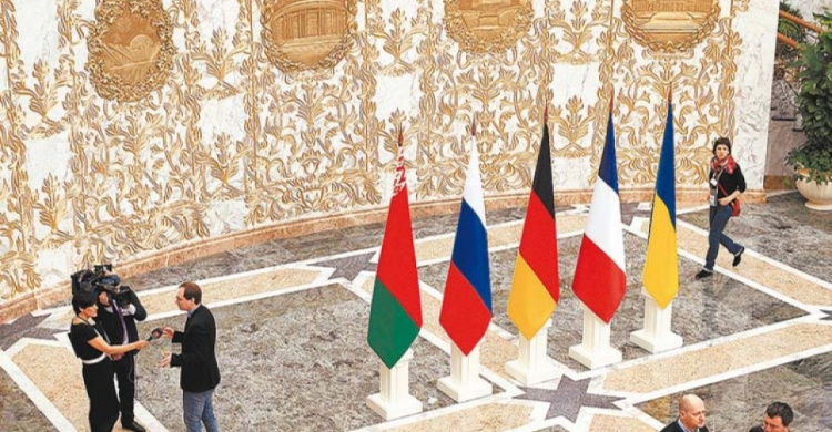 Сегодня очередные переговоры в Минске: Что будет обсуждать контактная группа