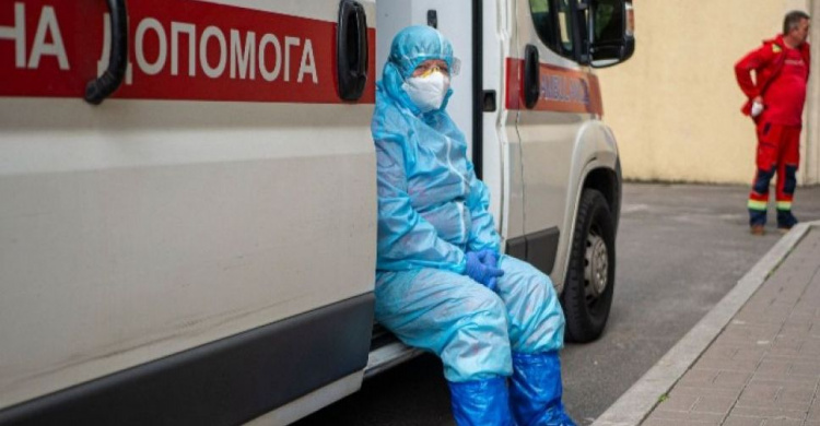 В Украине значительно сократилось количество новых случаев заражения коронавирусом