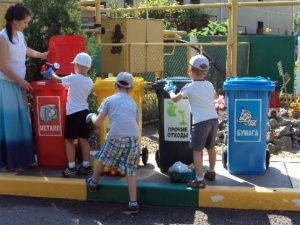 Как привлечь детей к сортировке мусора: советы психолога